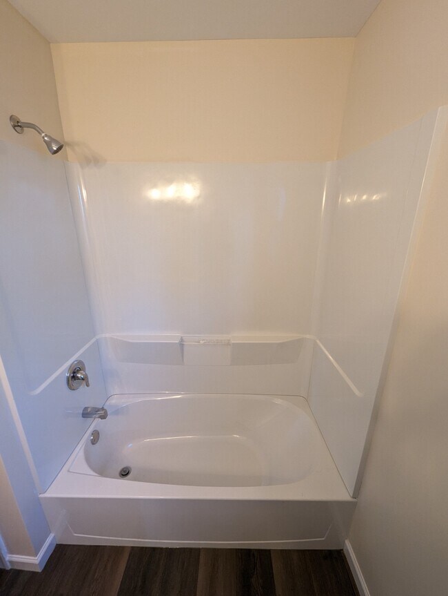 Building Photo - 1836 Perryville Rd