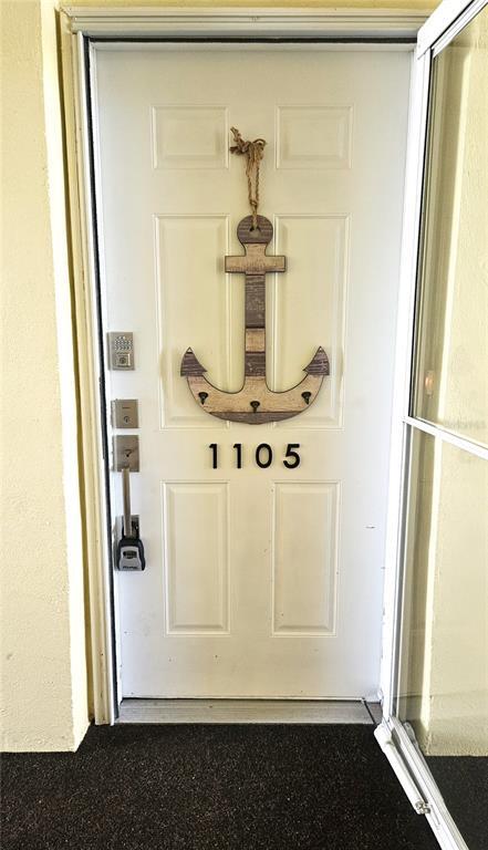 Building Photo - 4575 Cove Cir