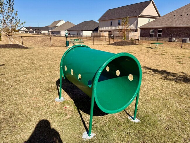 Building Photo - The Summit at Been Road Villas 3 Bed, 2.5 ...