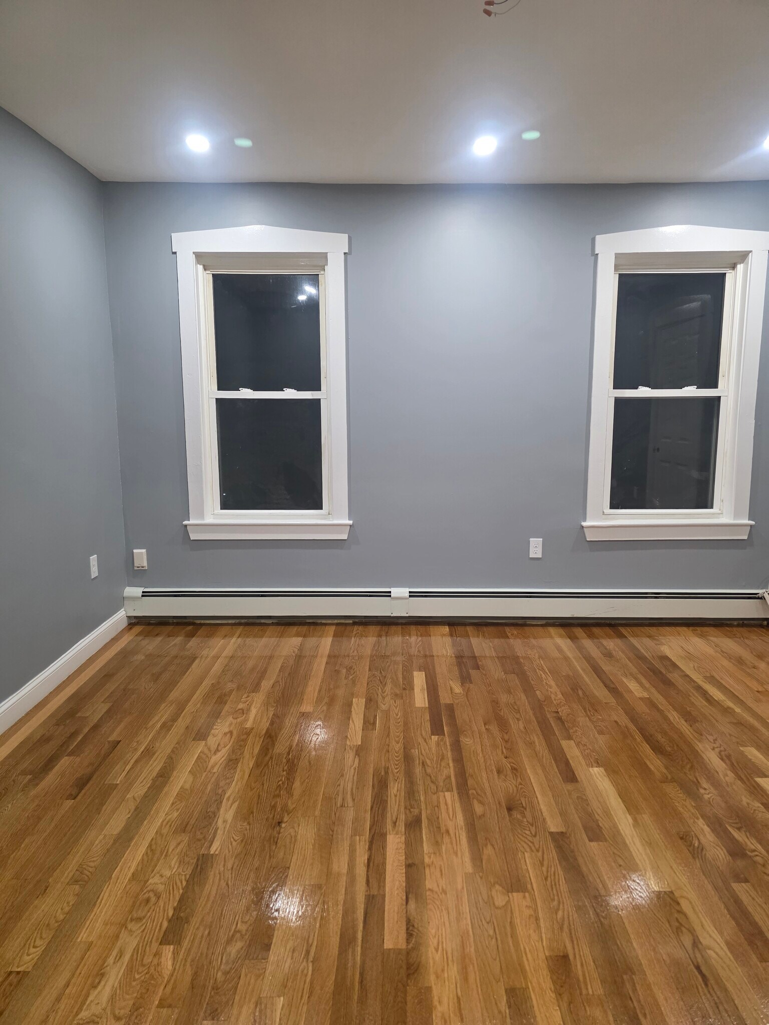 Building Photo - 18 Mascot St