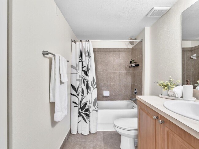 Building Photo - 6768 Heritage Grande