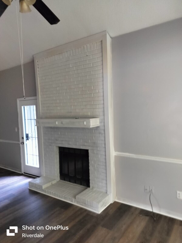 Building Photo - 1 Woodlake Dr