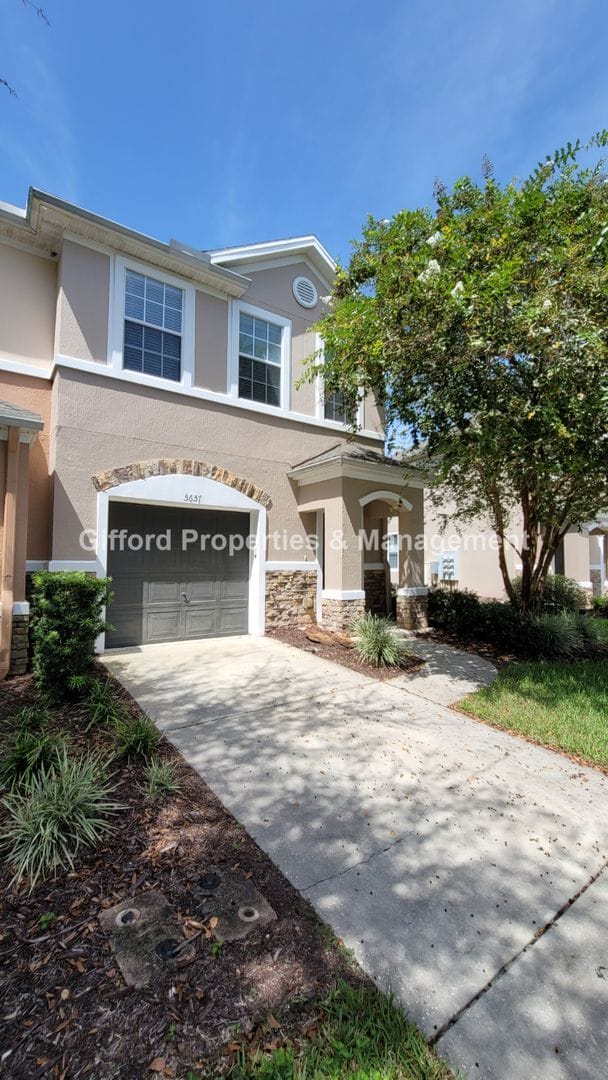 Building Photo - Beautiful Stonefield at Bartram Park Townhome