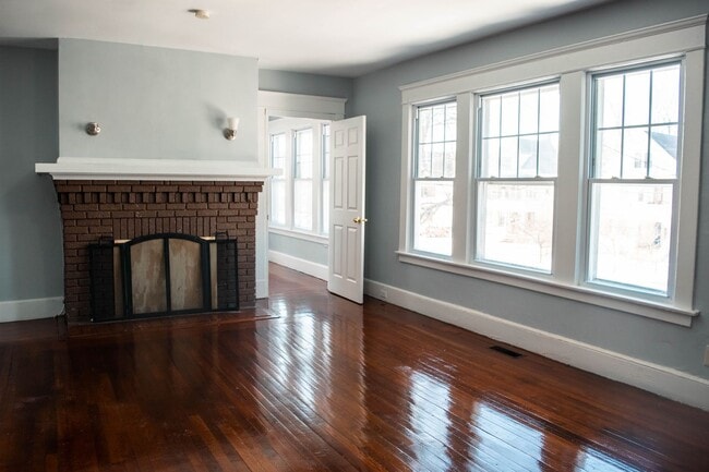 Building Photo - 1551 Ella T Grasso Blvd