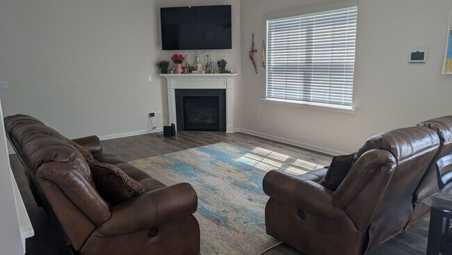 Building Photo - 3599 Village Springs Dr