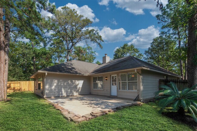 Building Photo - 10 S Willow Point Cir