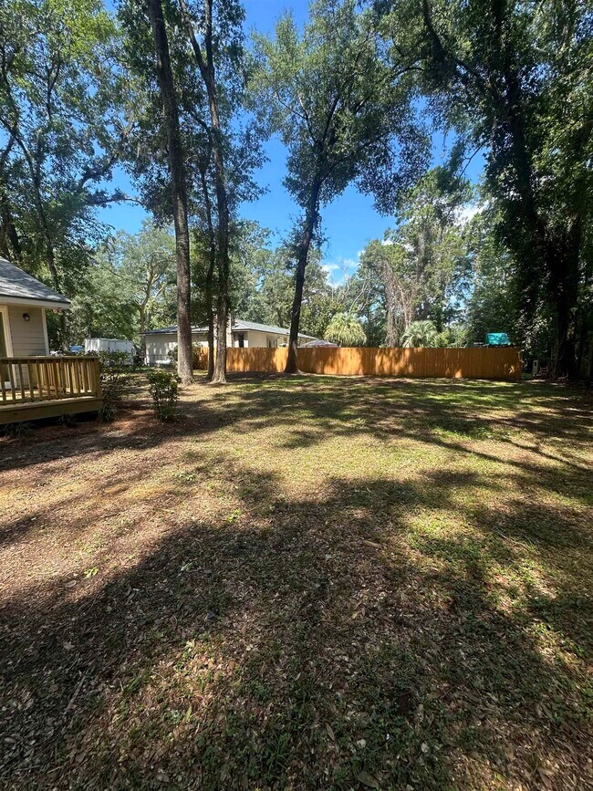 Building Photo - 3016 Giles Pl
