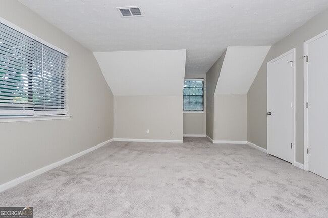 Building Photo - 144 Fairview Dr