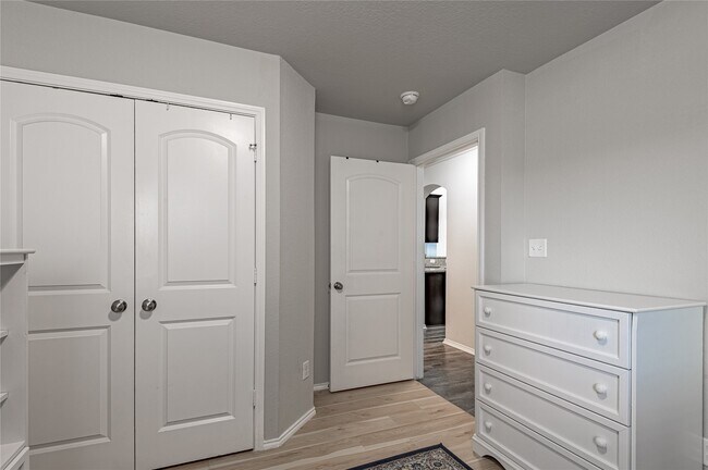 Building Photo - 133 Bates Ct