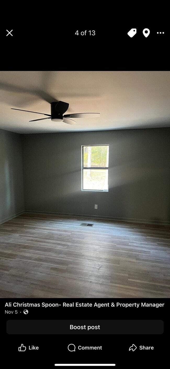 Building Photo - 800 Helene Dr