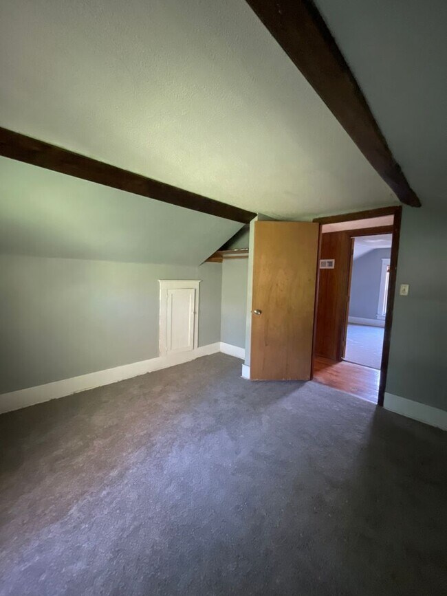Building Photo - 1415 Neosho St