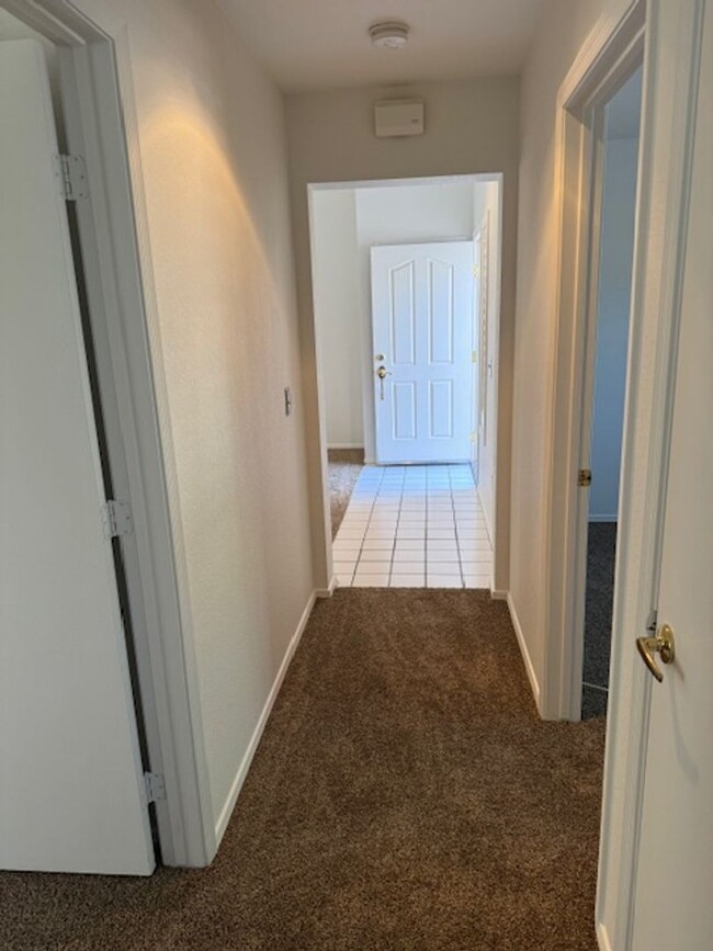 Building Photo - 2 Bedroom located in Sun City Summerlin 55+