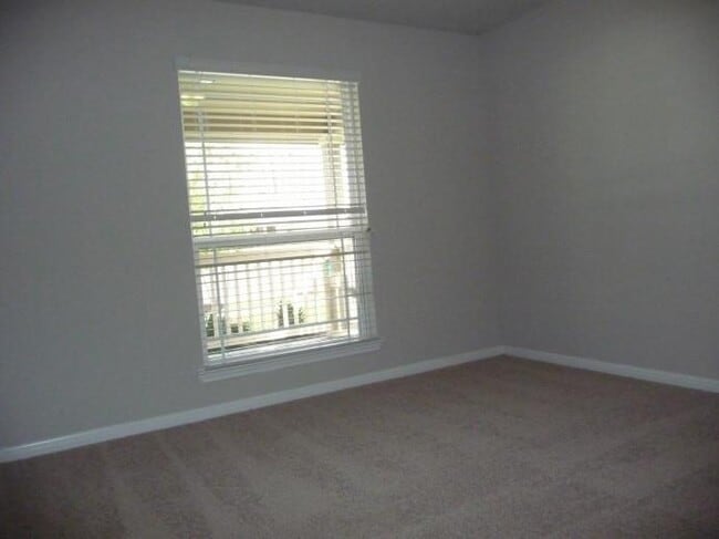 Building Photo - 18409 Bandelier Dr