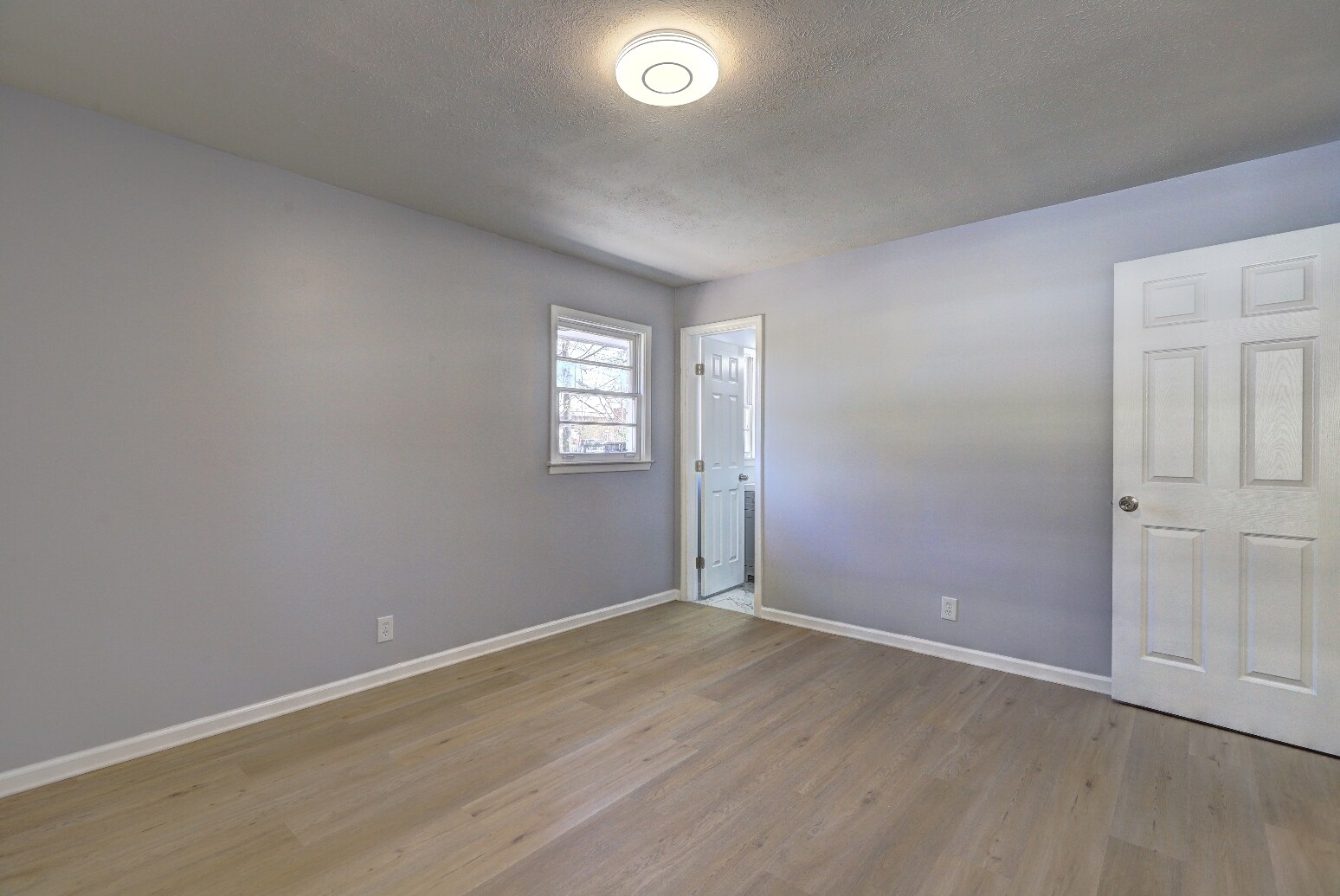 Building Photo - 469 Dogwood Dr