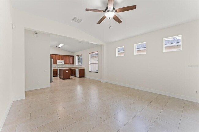 Building Photo - 8838 Abbotsbury Dr