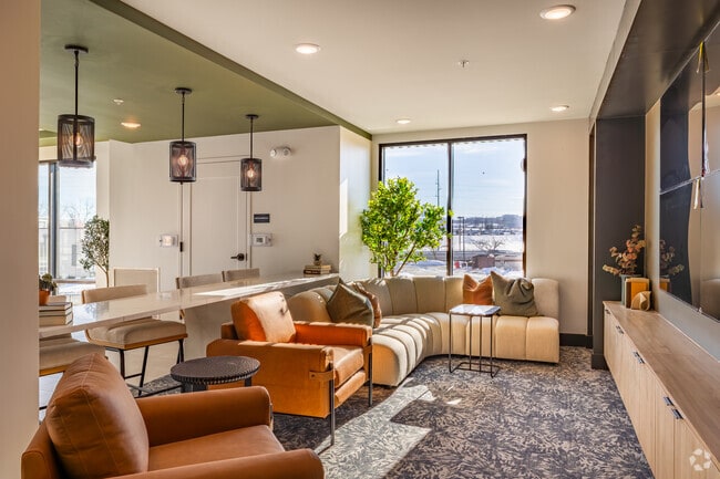 Interior Photo - Vista at Summit