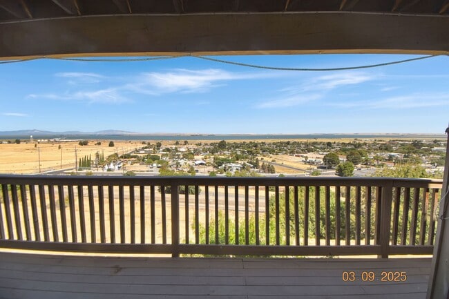 Building Photo - Welcome to Bay Point, CA Where Every Day B...