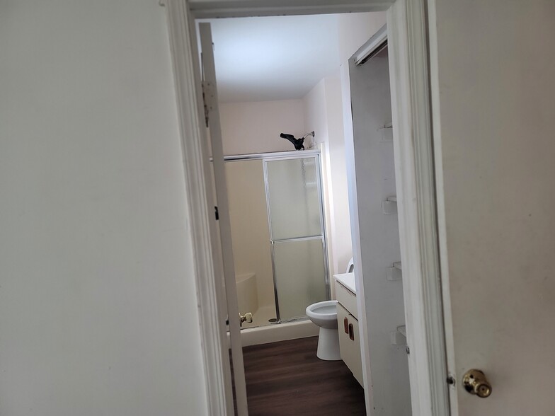 Building Photo - 134 Freedom Trl