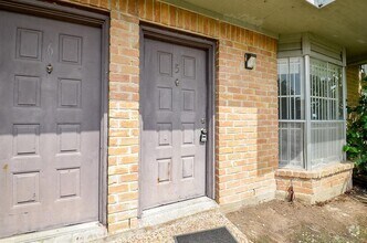 Building Photo - 9350 Country Creek St