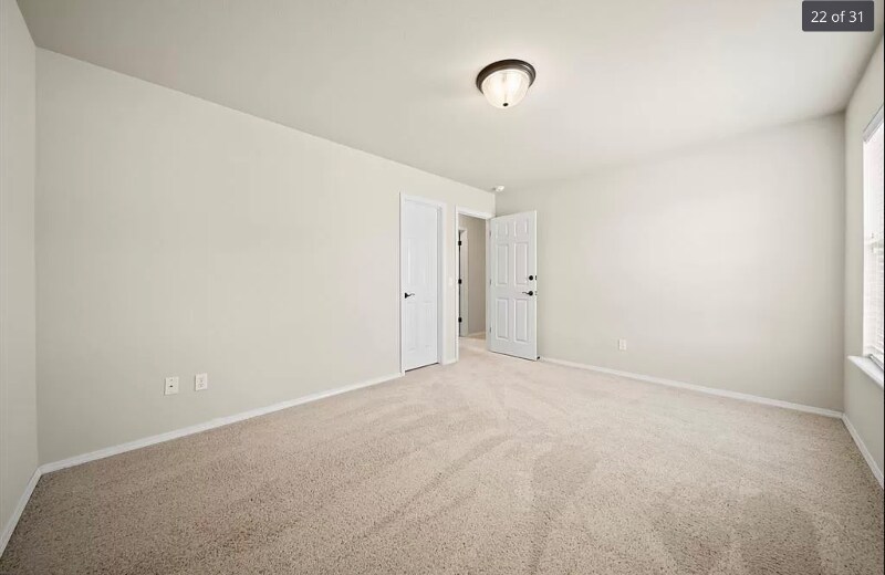 Building Photo - 12329 N 108th E Ave