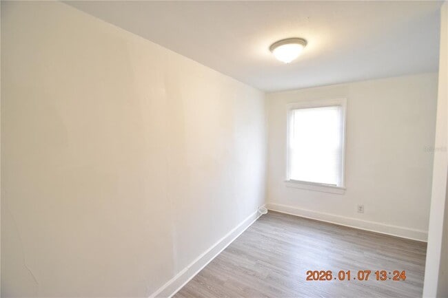 Building Photo - 2500 Auburn St S