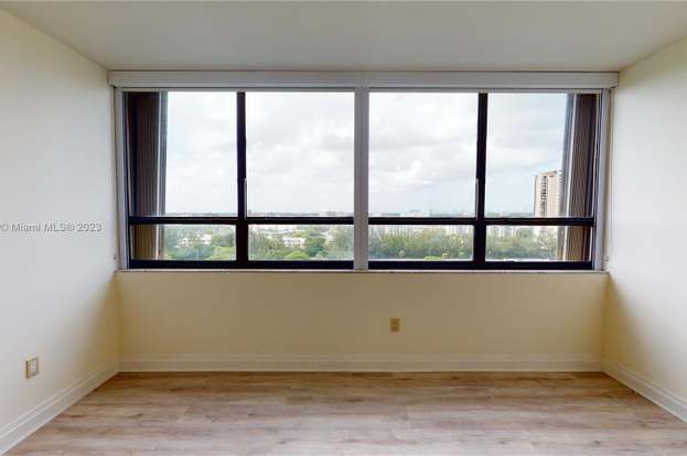 Building Photo - 11113 Biscayne Blvd