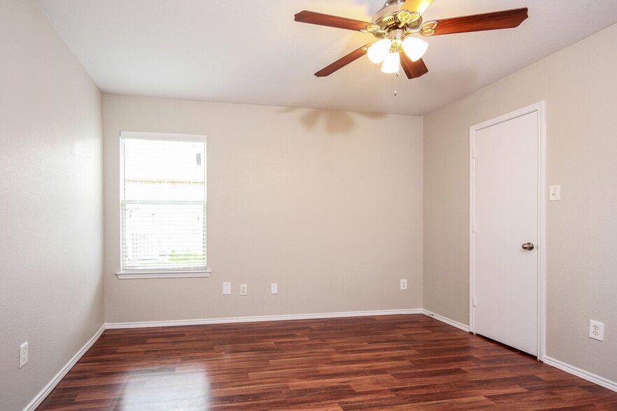 Building Photo - 3432 Crisoforo Dr