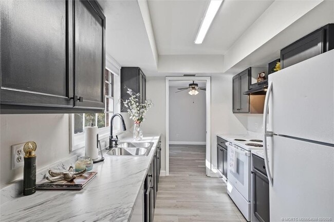 Building Photo - 2195 43rd Ave