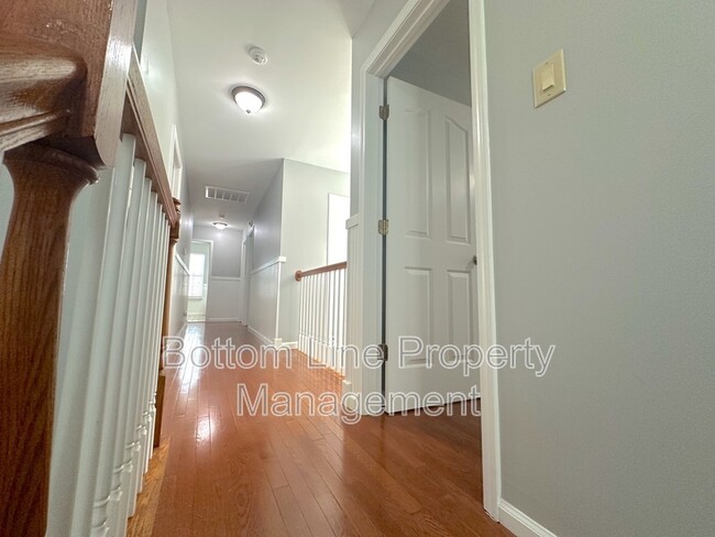 Building Photo - 4845 Chesney St NW