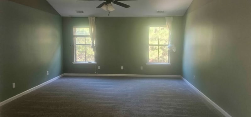 Building Photo - 174 Green Paddock Cir