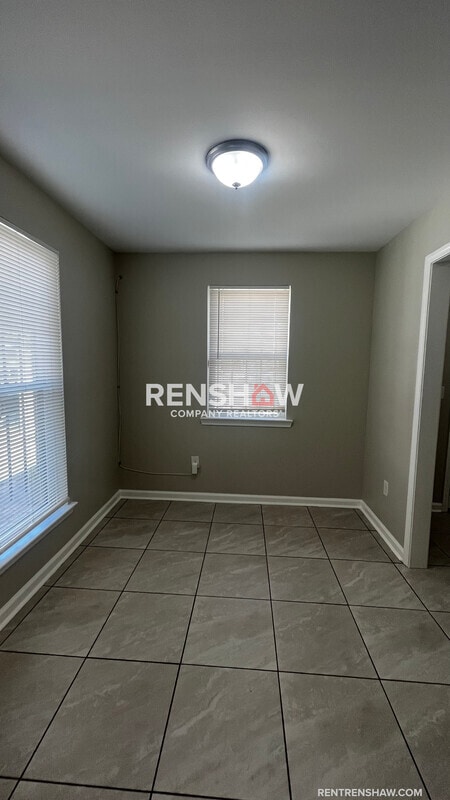 Building Photo - 3002 Elbert Cove