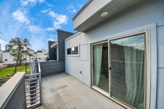 Building Photo - 1708 Winter St