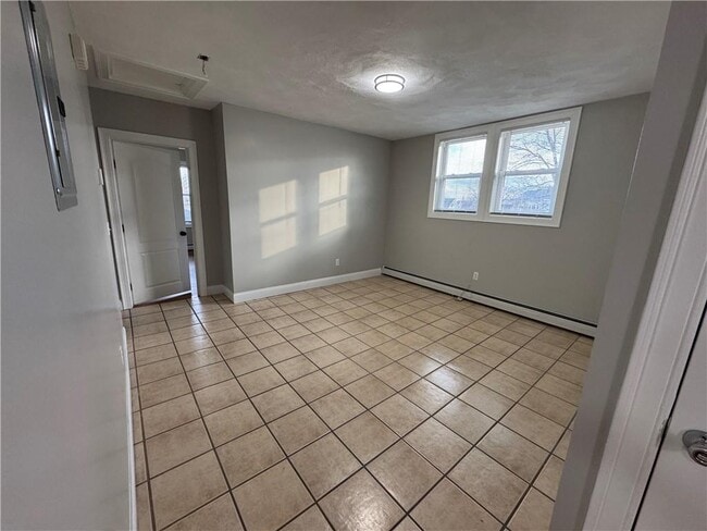 Building Photo - 95 Mulberry St