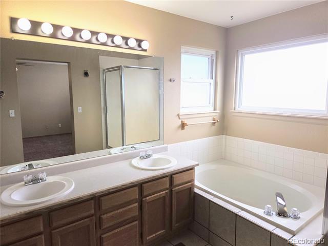 Building Photo - 9351 Weeping Willow Ct