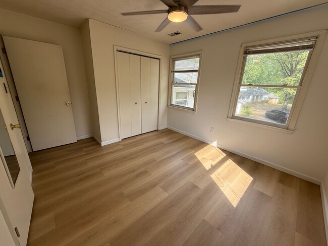 Building Photo - 15487 W James Anderson Hwy