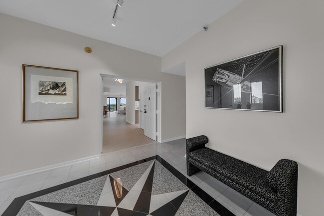 Building Photo - 7351 Promenade Dr