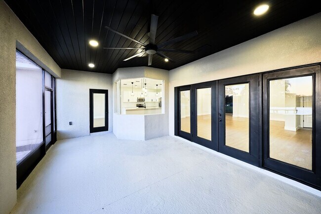 Building Photo - 3600 Harbor Isles Ct