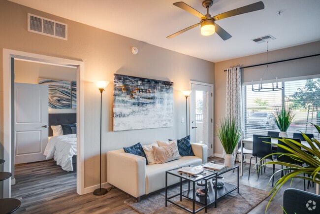 2 BR, 2 BA - 971SF - Club 715 Apartments