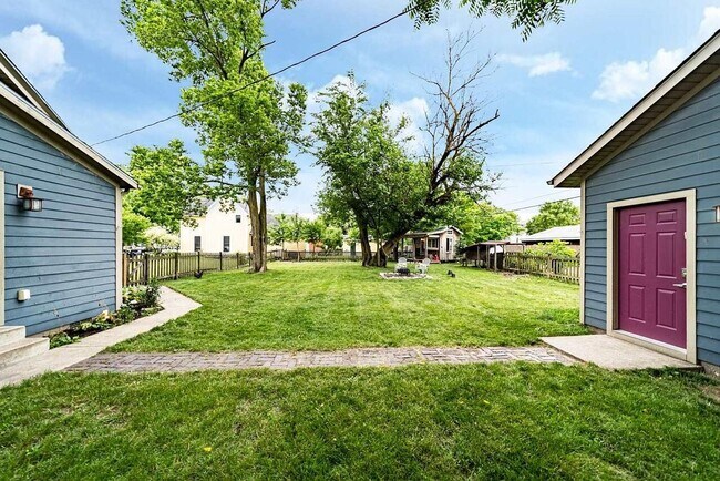 Building Photo - 615 Cottage Grove Ave