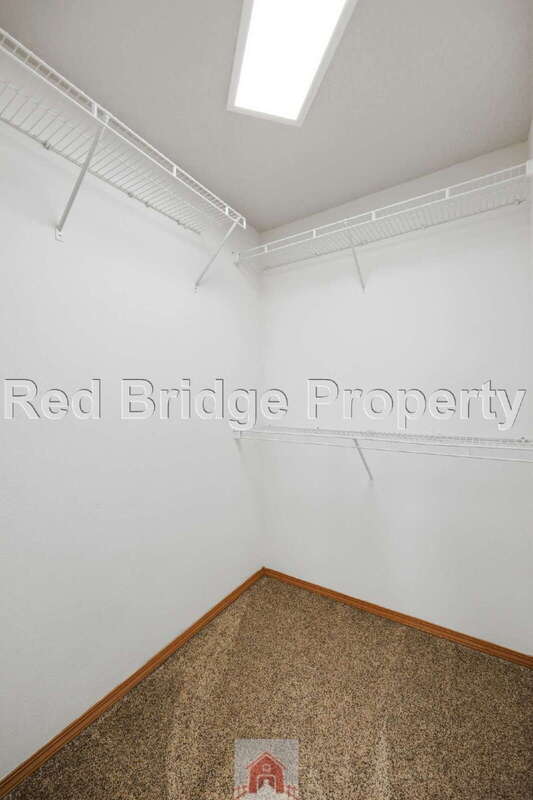 Building Photo - 13571 SW Uplands Dr