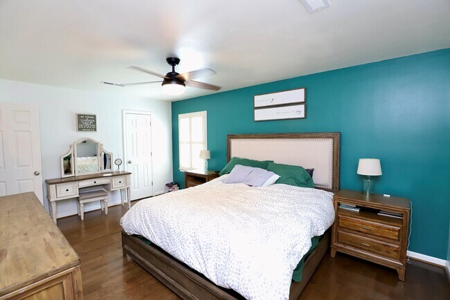 Building Photo - 2459 Clematis Trail
