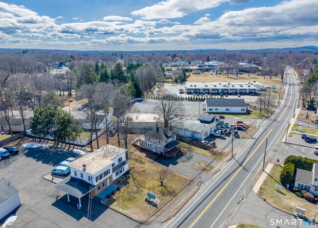 Building Photo - 969 S Main St