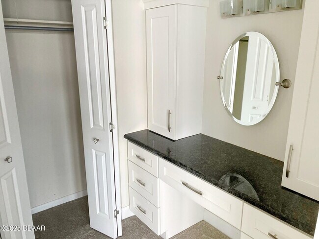 Building Photo - 1155 Ocean Shore Blvd