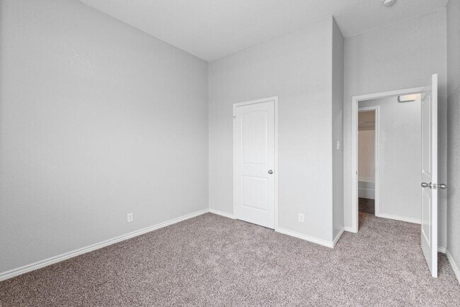 Building Photo - 2704 Tarrant County Dr