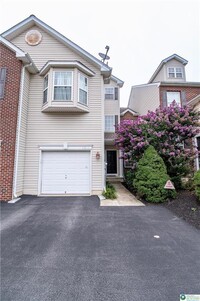 Building Photo - 5811 Fresh Meadow Dr