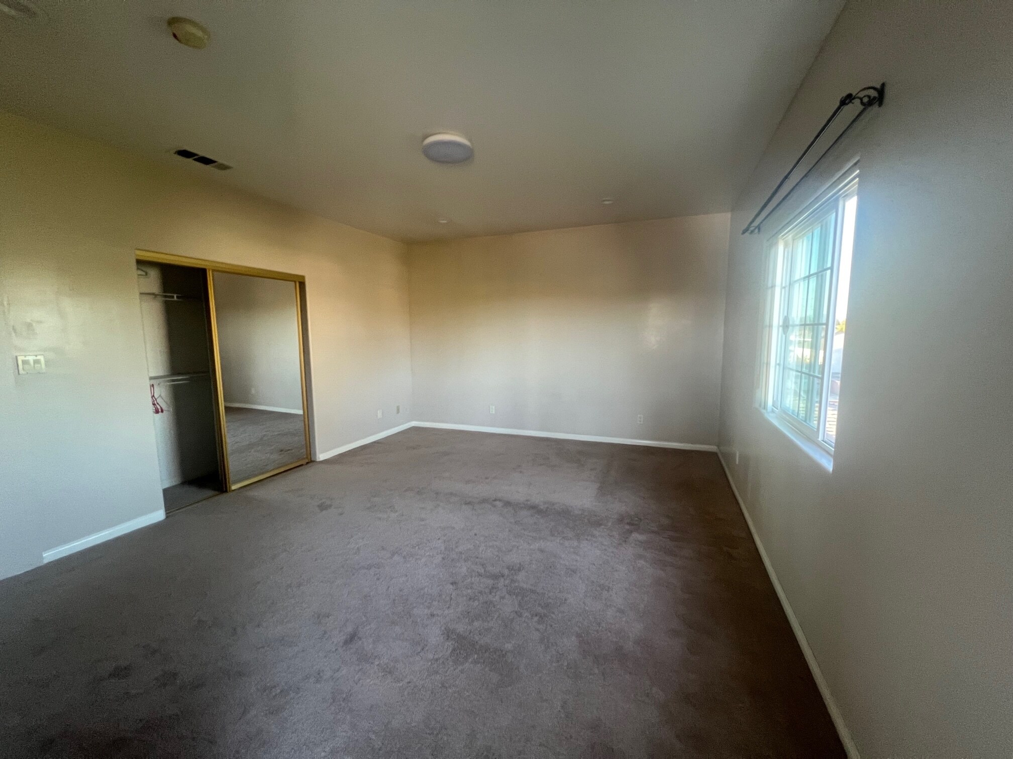 Building Photo - 13606 Shoup Ave
