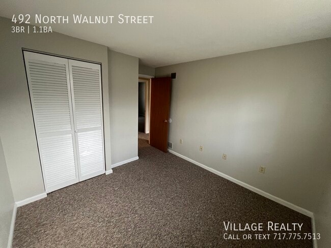 Building Photo - 492 N Walnut St