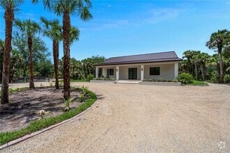 Building Photo - 1373 Shady Ln