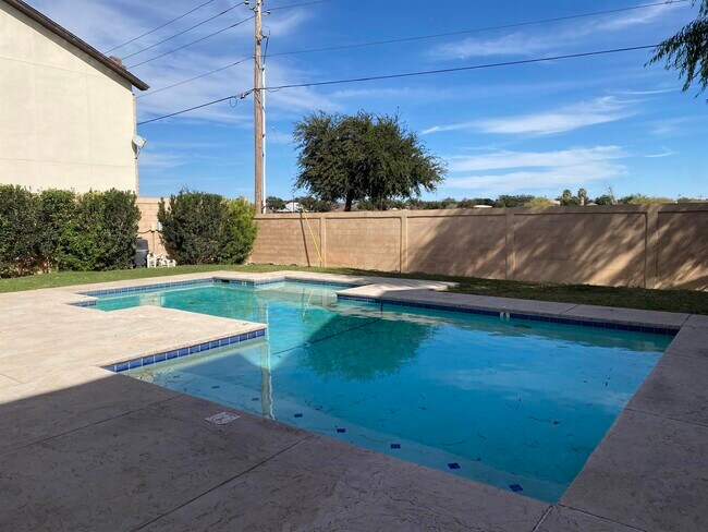 Building Photo - 9809 Sterling Loop