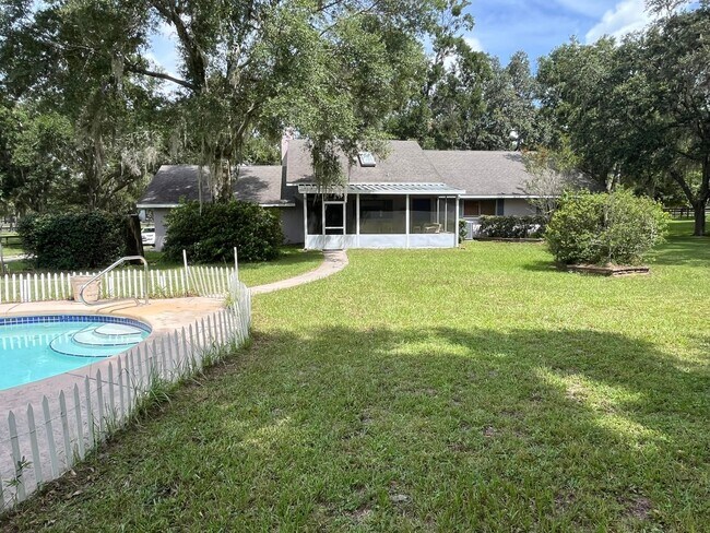 Building Photo - 3 Bedroom, 2 Bathrooms, with pool on 3 Acres